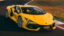 2024-lamborghini-revuelto-exterior.webp