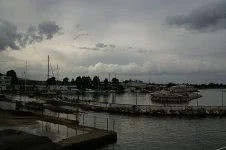 Bay_of_Izmir,_Levent_Marina_(Ferry)_-_panoramio.webp