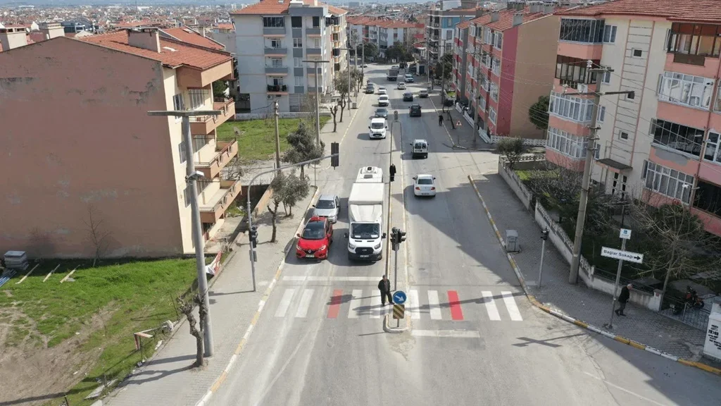 cevre_yolu_baglar_sokagi_kavsak_1.webp