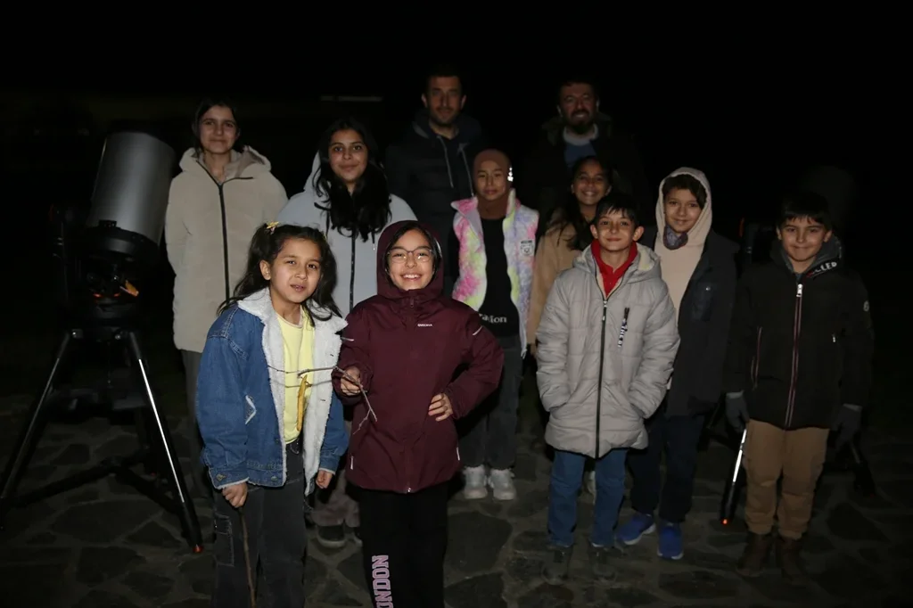 35366_MTY3ZGRmMD_7.webp