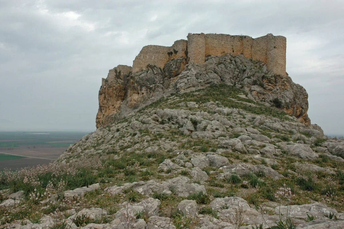 Tumlu_Kalesi_exterior_5662.webp