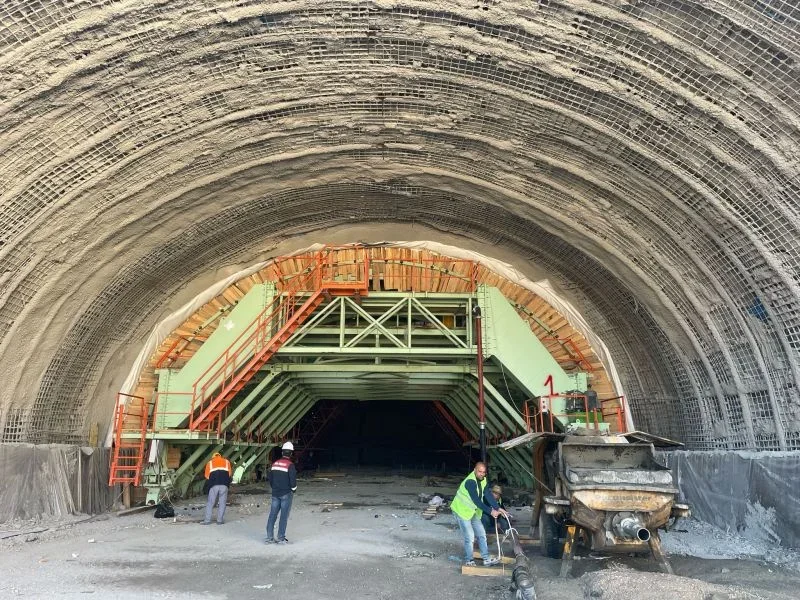 1745646371829.webp 1745646371829.webp