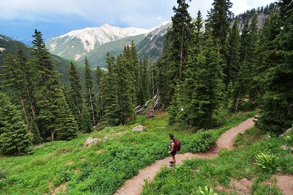 Hiking_to_the_Ice_Lakes._San_Juan_National_Forest,_Colorado.webp