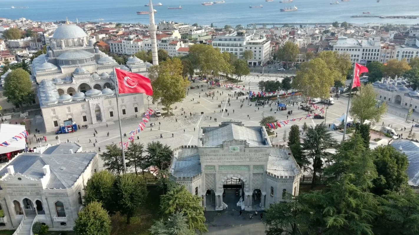 Beyazit_Meydani_Arsiv_11_d0c3242618.webp