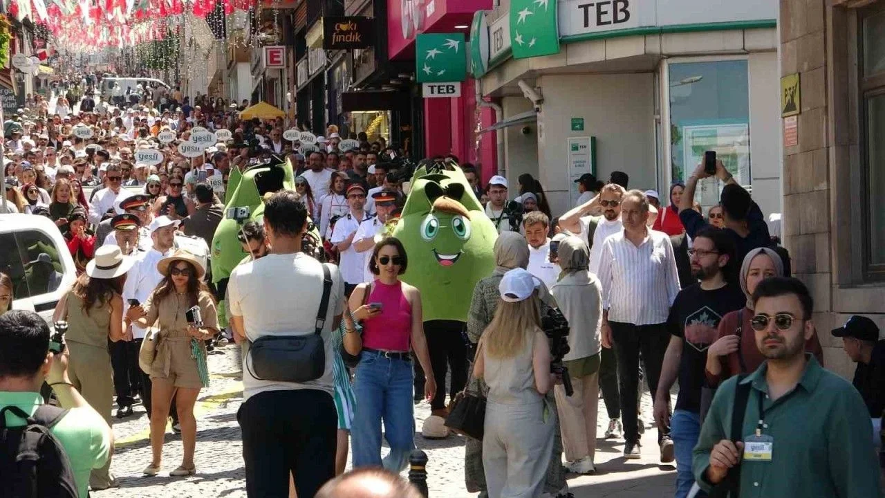 yesil-lezzetler-festivali-renkli-goruntulere-sahne-oldu.webp
