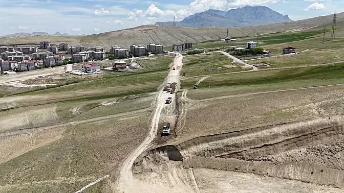 van-da-yeni-yollar-aciliyor_1748435342_yKMduY.webp