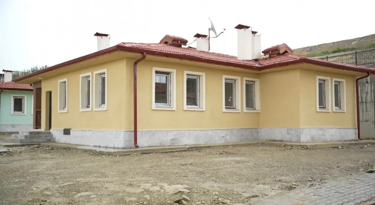 osmaniyede-36-koy-konutunun-daha-anahtar-teslimi-gerceklesti-1748687465.webp