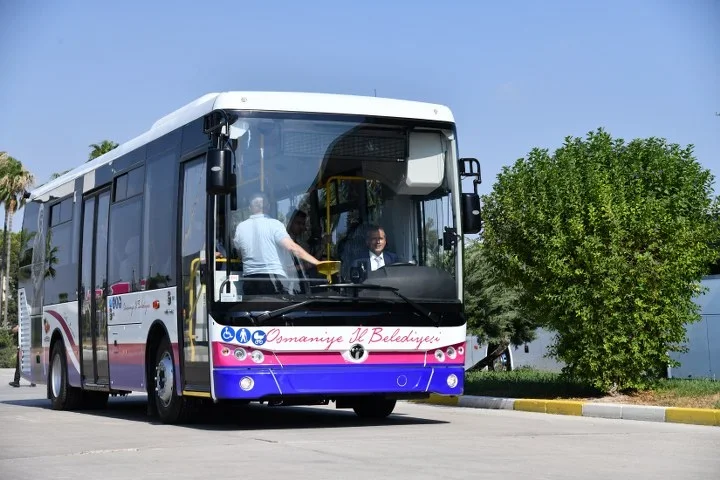 TEMSA-ÜRETİMİ-OTOBÜSLER-OSMANİYE-BELEDİYESİNE-TESLİM-EDİLDİ-7_720x480.webp