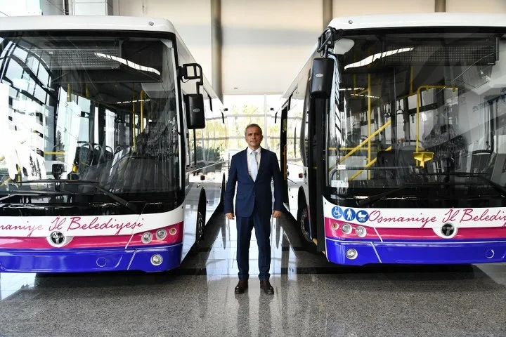 TEMSA-ÜRETİMİ-OTOBÜSLER-OSMANİYE-BELEDİYESİNE-TESLİM-EDİLDİ-19_720x480.webp