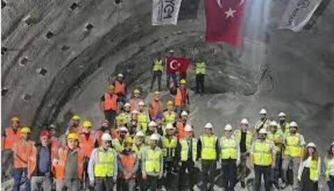 1-yazi-icin-hizli-tren-tuneallerde-calismalar-sona-yaklasiyor-480x275.webp