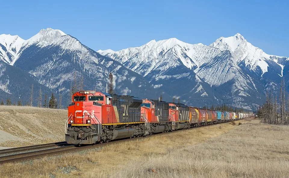 CN_8015,_5690_and_5517_Hinton_-_Jasper.webp CN_8015,_5690_and_5517_Hinton_-_Jasper.webp