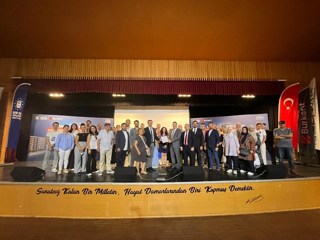 35886_MTY4OGEwMj.webp