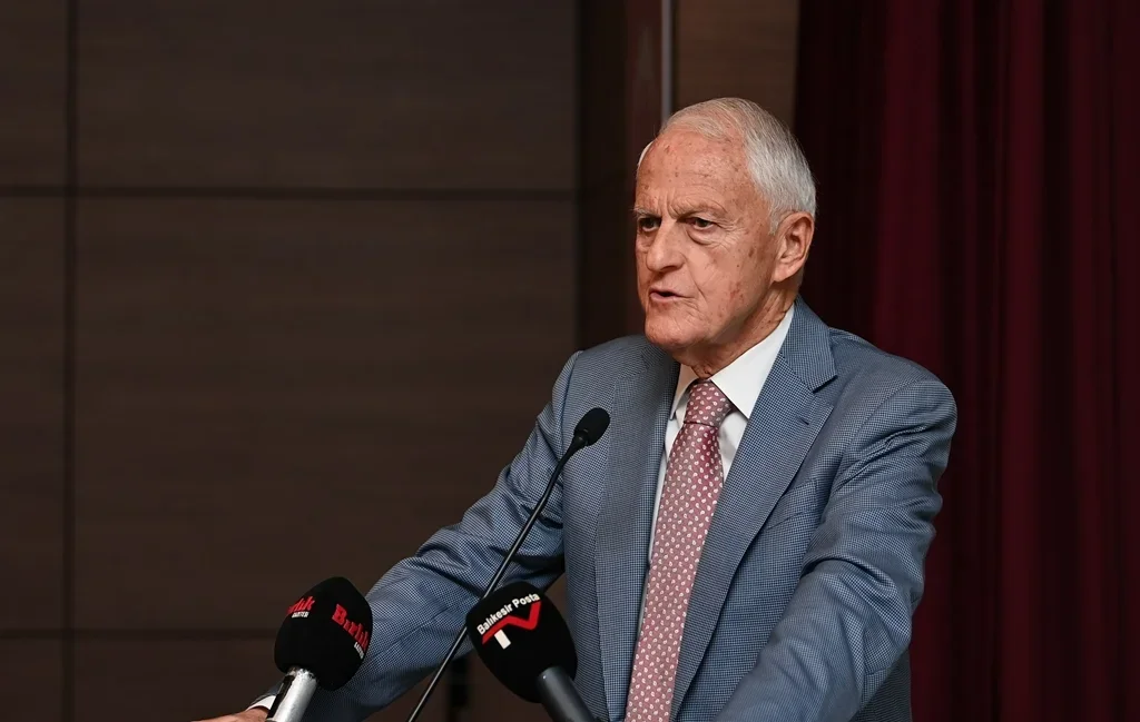 balikesir_sehir_tiyatrosu_3.webp balikesir_sehir_tiyatrosu_3.webp