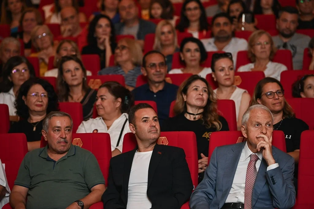 balikesir_sehir_tiyatrosu_9.webp balikesir_sehir_tiyatrosu_9.webp