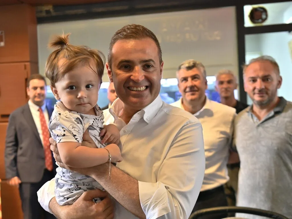 ayakkabicilar_carsisina_buyuksehir_ve_karesi_eli_degecek_3.webp