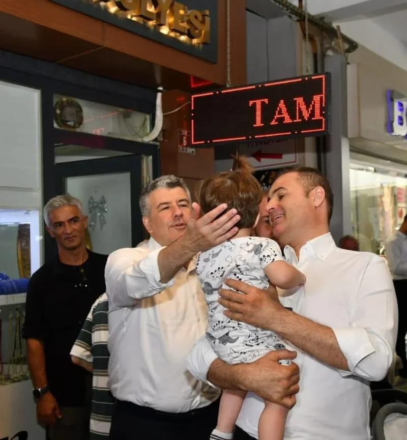 ayakkabicilar_carsisina_buyuksehir_ve_karesi_eli_degecek_6.webp ayakkabicilar_carsisina_buyuksehir_ve_karesi_eli_degecek_6.webp