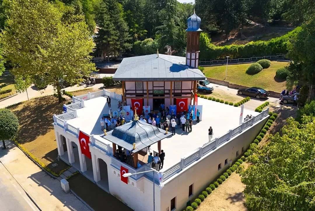 suleyman_celebi_turbe_cami_4.webp