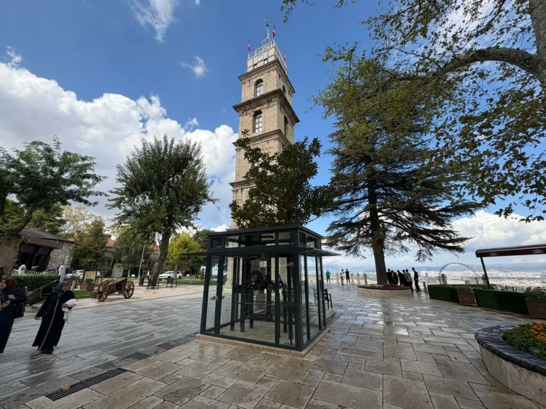 tophane_saat_mekanizma_2.webp