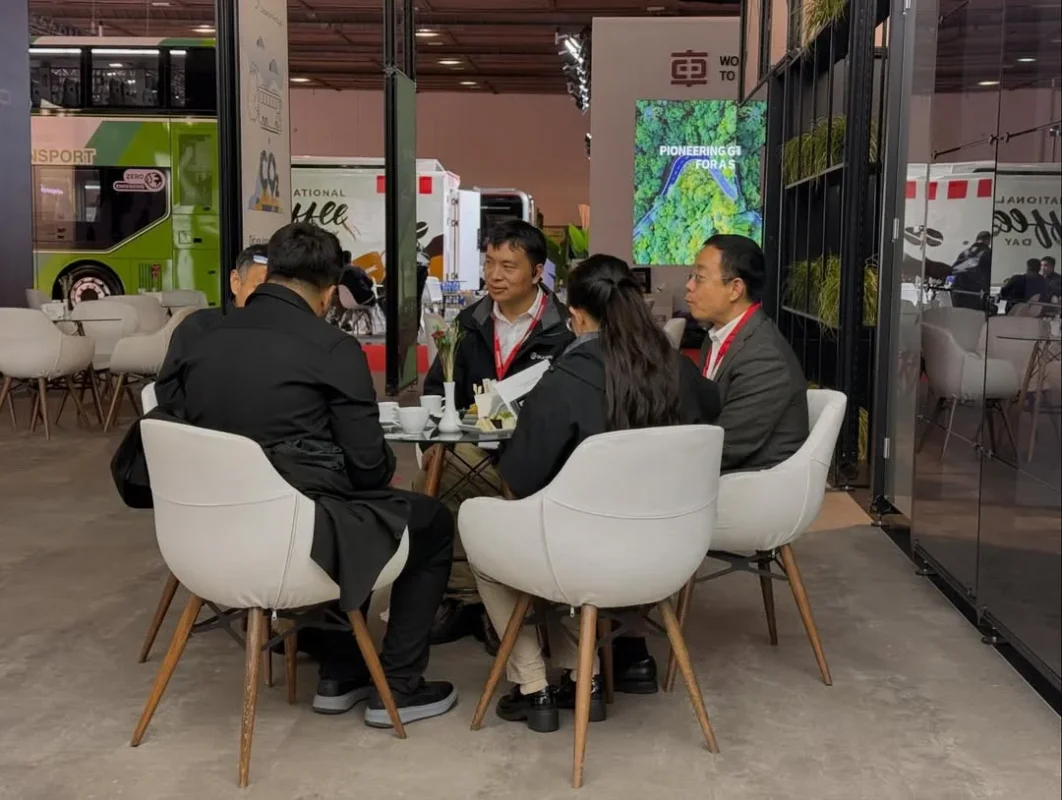 bozankaya_troleybus_4.webp bozankaya_troleybus_4.webp