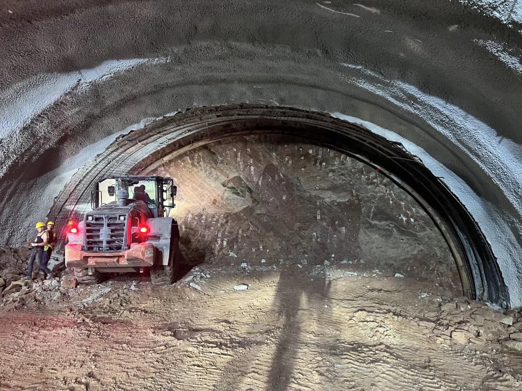 1760622533220.webp 1760622533220.webp