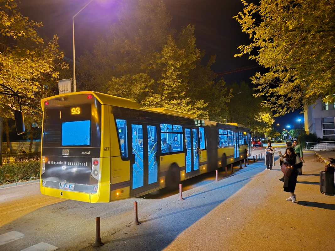 20251026_194924.webp 20251026_194924.webp