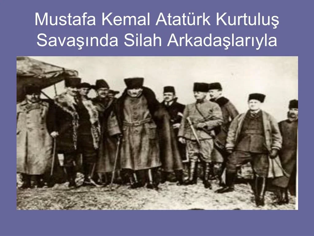 mustafa-kemal-atat-rk-kurtulu-sava-nda-silah-arkada-lar-yla-l.webp