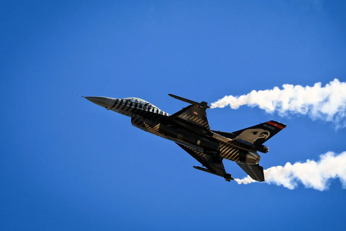 20251206_135627.webp 20251206_135627.webp