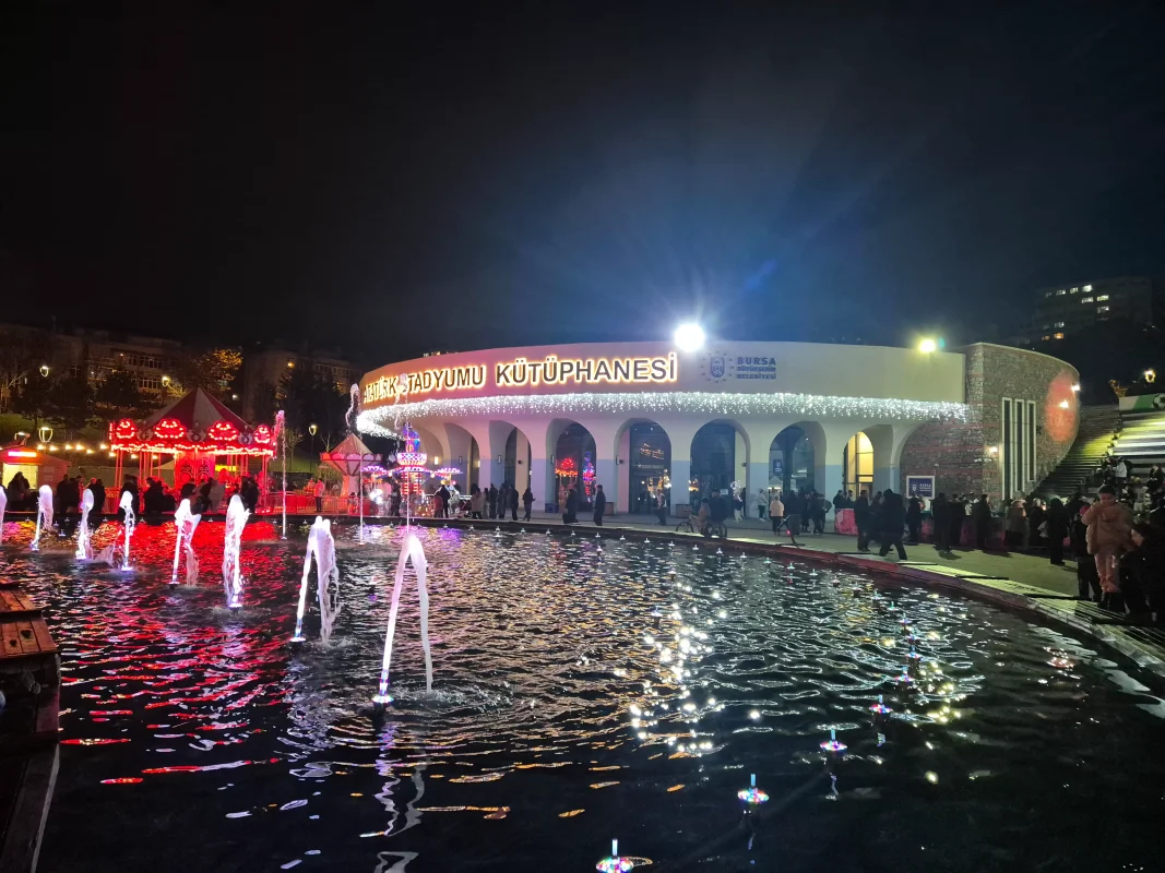 20251226_220744.webp 20251226_220744.webp