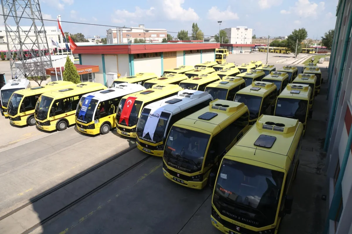 Karsan-Araç-Teslim-2 (1).webp