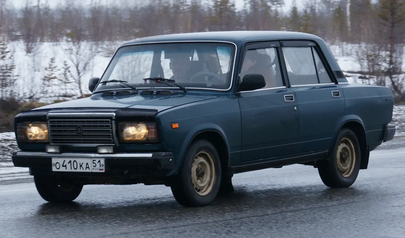 Lada_VAZ_2107.webp