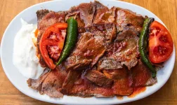 iskender-kebap-tereyagl-kac-kalori-1.webp