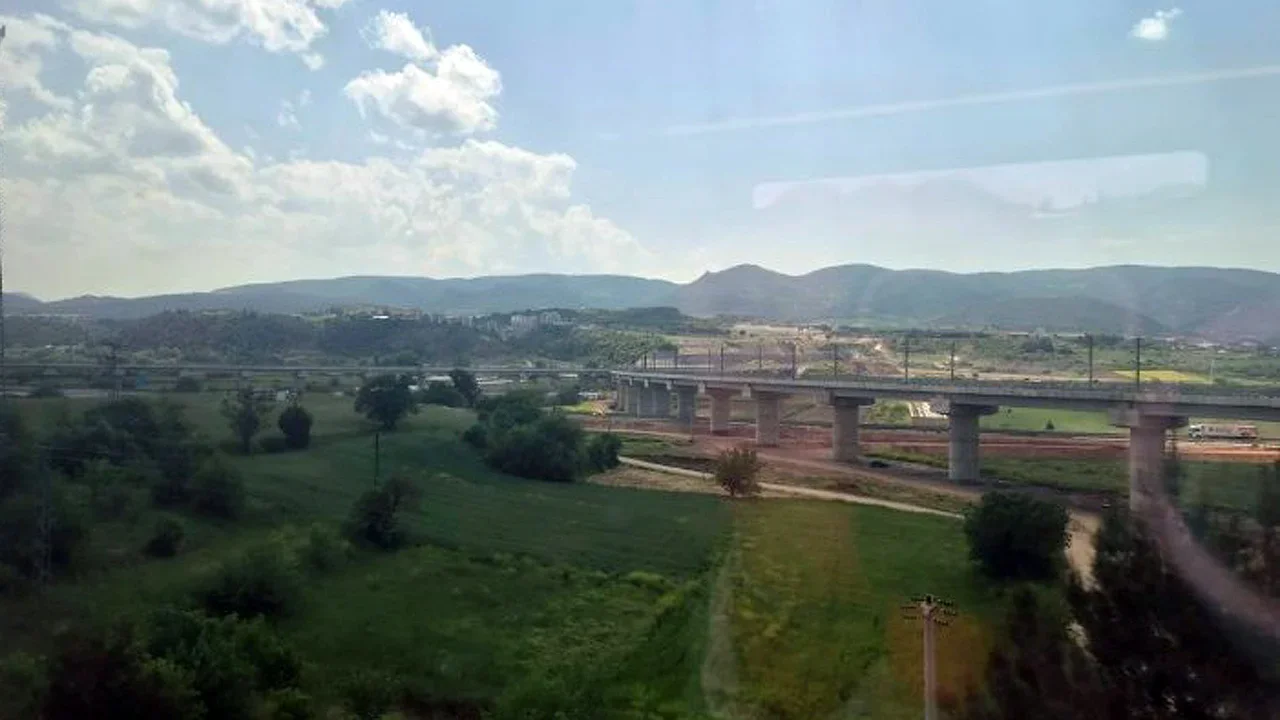 4-yazi-icin-hizli-tren-osmaneli-baglanti-noktasi37155jtrake-1.webp