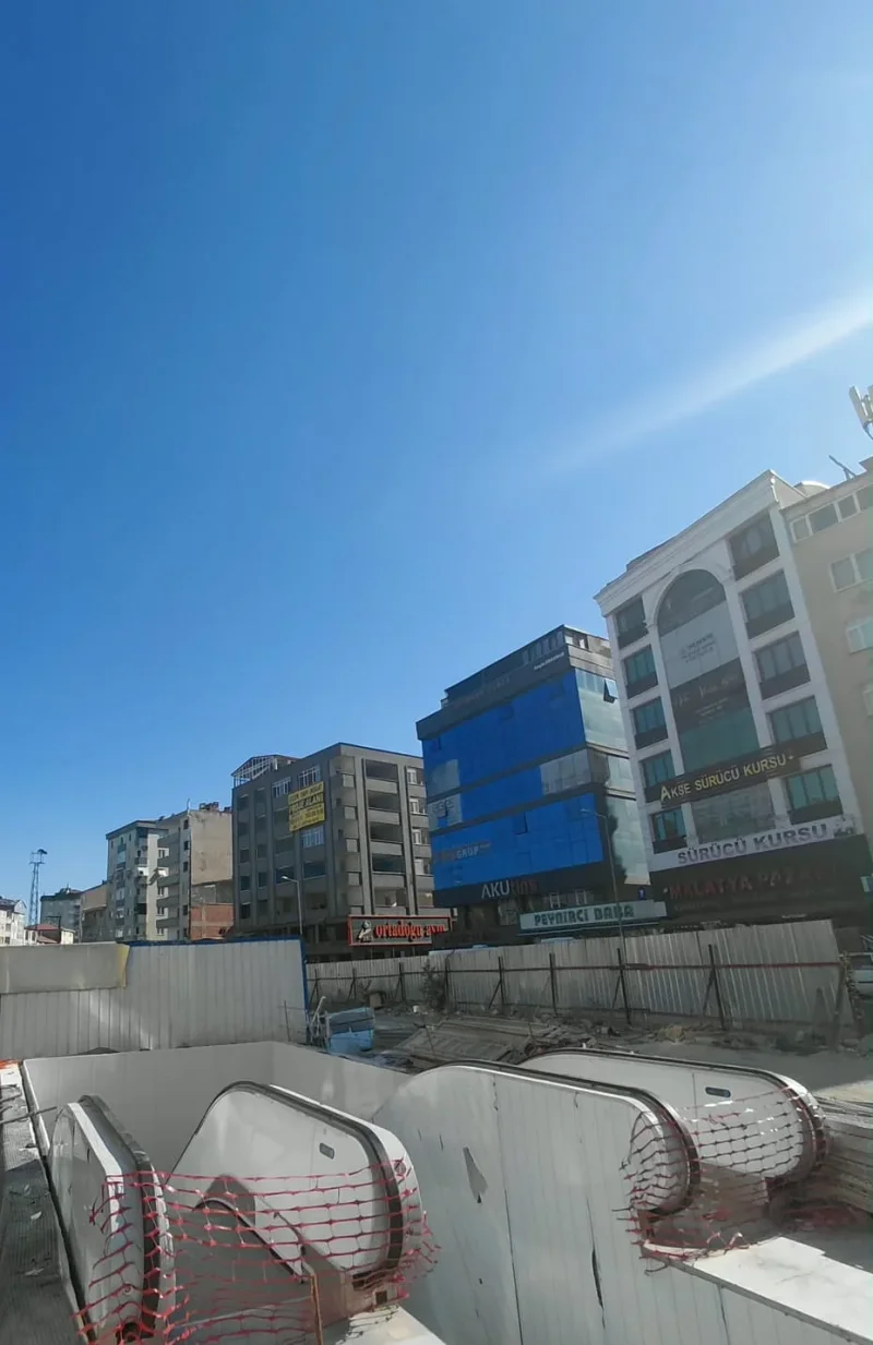 Akse Sapağı giriş çıkış.webp Akse Sapağı giriş çıkış.webp