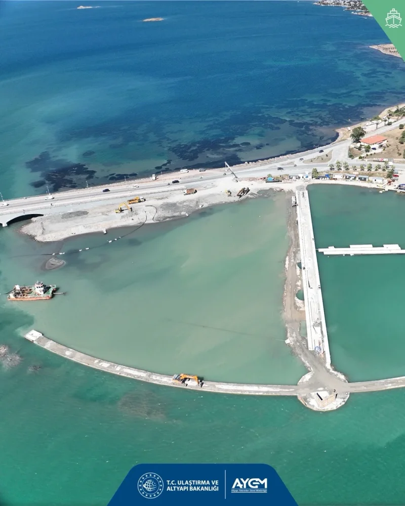 ayvalik_kucuk_tekne_barinak_2.webp