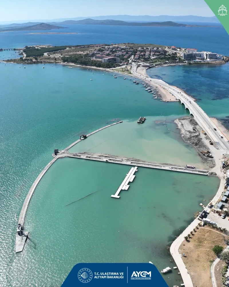 ayvalik_kucuk_tekne_barinak_3.webp