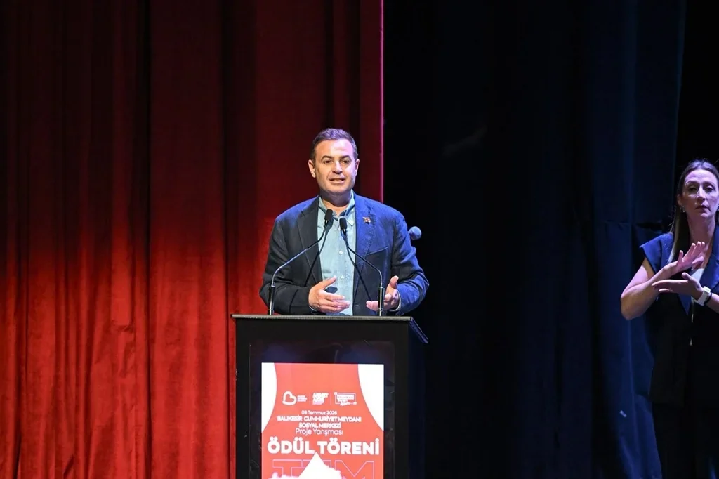 cumhuriyet_meydani_1.webp