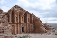 petra1-768x512.webp petra1-768x512.webp