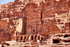 petra2-768x512.webp petra2-768x512.webp