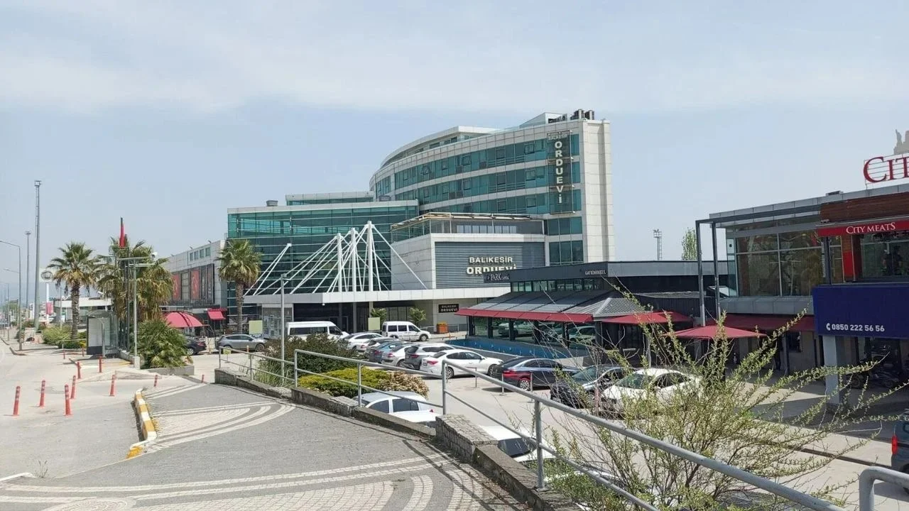 balikesir_bbb_hizmet_binasi.webp