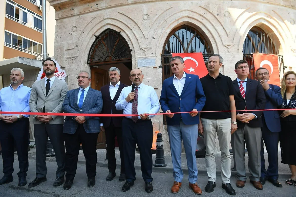 karesi_turbesi_1.webp karesi_turbesi_1.webp