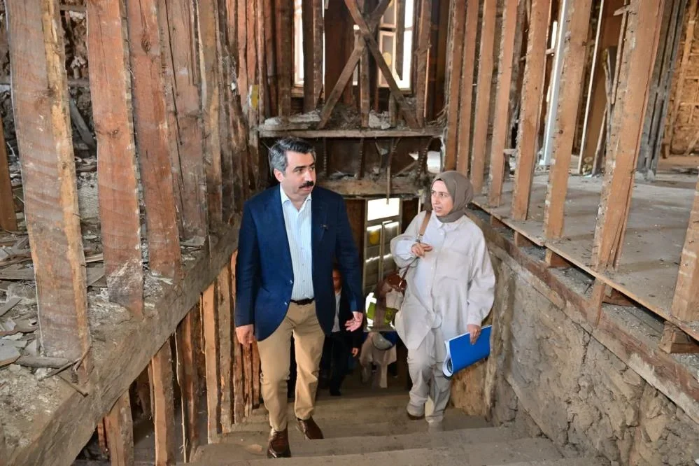 osman_sevki_uludag_kutuphane_3.webp