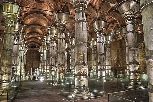 Theodosius_cistern_08.webp