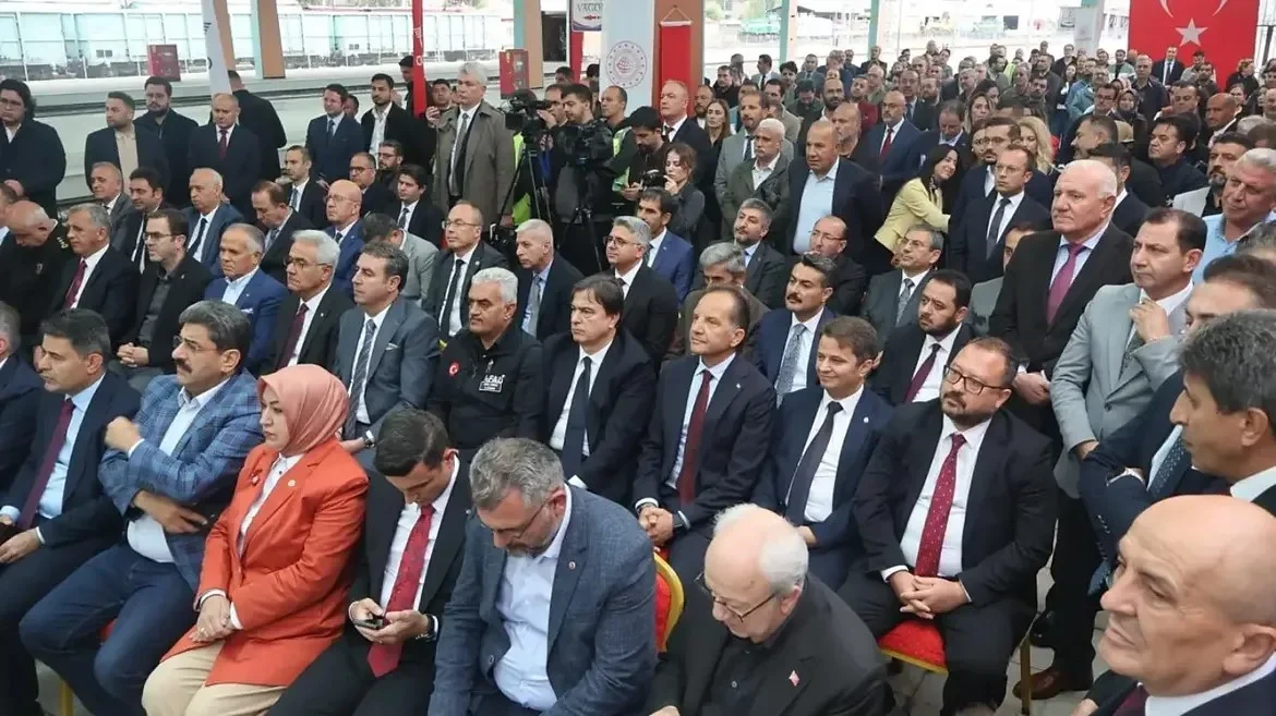 sivas_yht_gar_3.webp sivas_yht_gar_3.webp