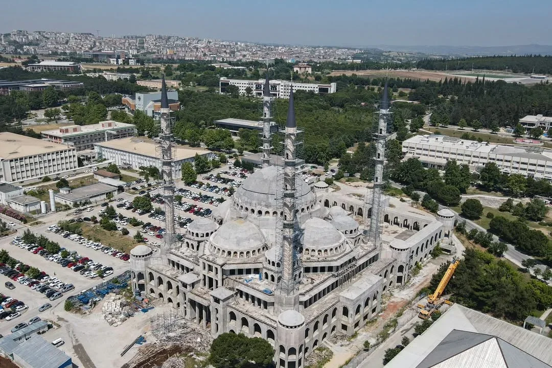 uludag_uni_cami_3.webp