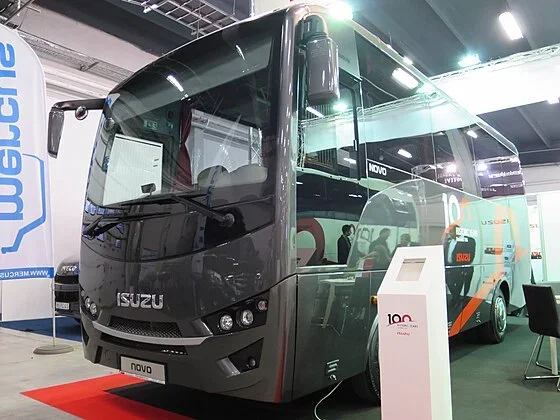 ISUZU_Novo_TransExpo_2016_(1)_Travelarz.webp