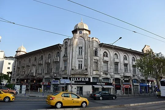 Büyük_Kardiçalı_Han.webp