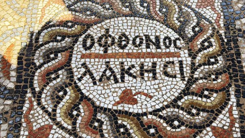 kıskanan çatlasın